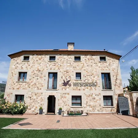 Rural House 3*